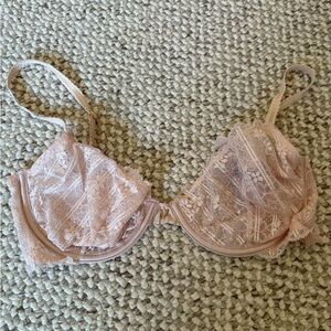 Victoria's Secret Lace Bra in Soft Pink